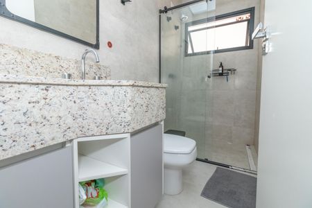 Casa à venda com 150m², 3 quartos e 3 vagasBanheiro da Suíte 3