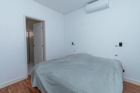 Casa à venda com 150m², 3 quartos e 3 vagasSuíte 1