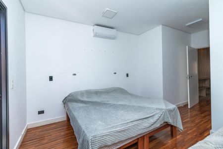 Casa à venda com 150m², 3 quartos e 3 vagasSuíte 2