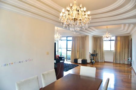 Apartamento à venda com 164m², 4 quartos e 2 vagasSala de Jantar