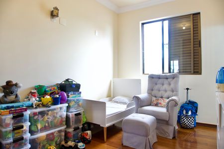 Apartamento à venda com 164m², 4 quartos e 2 vagasSuíte 1 
