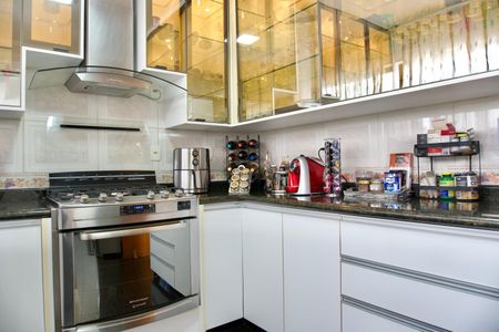 Apartamento à venda com 164m², 4 quartos e 2 vagasCozinha