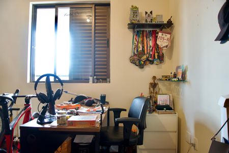 Apartamento à venda com 164m², 4 quartos e 2 vagasQuarto 2