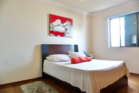 Apartamento à venda com 164m², 4 quartos e 2 vagasSuíte 2