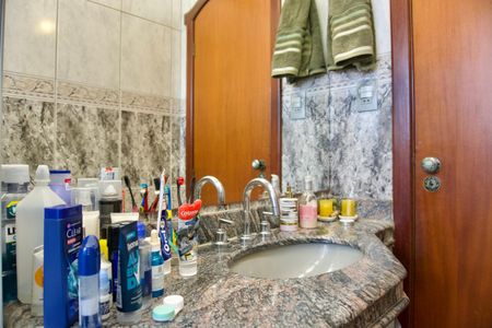 Apartamento à venda com 164m², 4 quartos e 2 vagasBanheiro Social