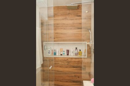 Apartamento à venda com 80m², 2 quartos e 2 vagasBanheiro da Suíte