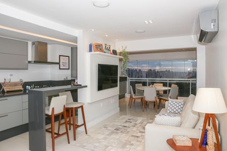 Sala e Varanda Gourmet de apartamento à venda com 2 quartos, 80m² em Água Branca, São Paulo