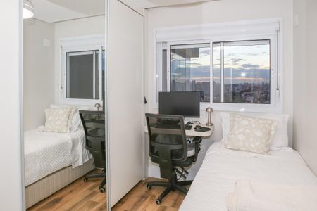 Apartamento à venda com 80m², 2 quartos e 2 vagasQuarto
