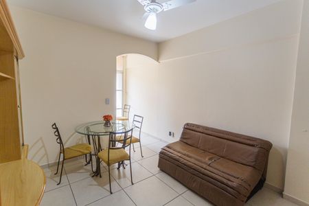 Apartamento para alugar com 75m², 2 quartos e sem vagaSala