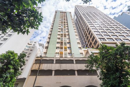 Apartamento para alugar com 75m², 2 quartos e sem vagaFachada