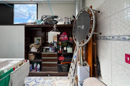 Casa à venda com 76m², 2 quartos e 2 vagasÁrea de Serviço