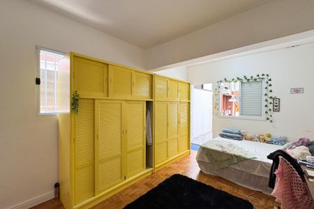 Casa à venda com 76m², 2 quartos e 2 vagasQuarto 
