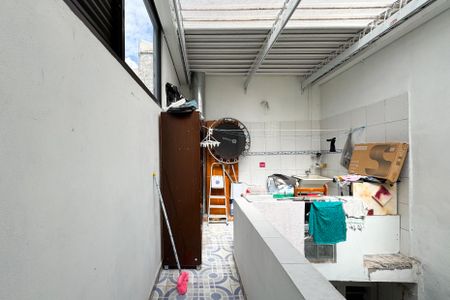 Casa à venda com 76m², 2 quartos e 2 vagasÁrea de Serviço