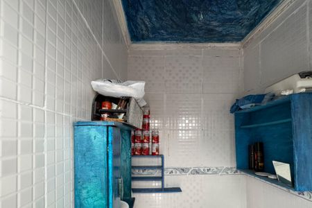 Casa à venda com 76m², 2 quartos e 2 vagasBanheiro de serviço