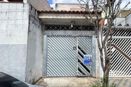Casa à venda com 76m², 2 quartos e 2 vagasFachada
