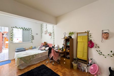 Casa à venda com 76m², 2 quartos e 2 vagasQuarto 