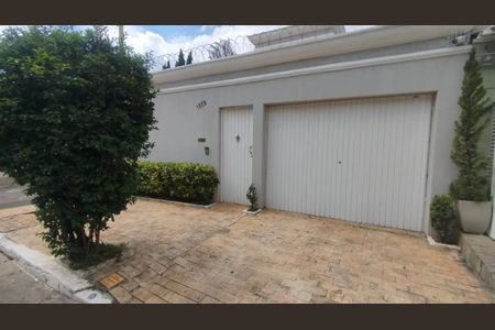 Casa para alugar com 400m², 3 quartos e 4 vagasFoto 02