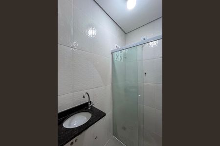 Casa de condomínio para alugar com 60m², 2 quartos e sem vaga Casa de condomínio para alugar com 60m², 2 quartos e sem vagaBanheiro