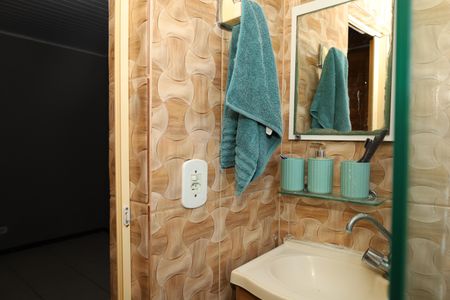 Casa à venda com 250m², 4 quartos e 4 vagasBanheiro 1
