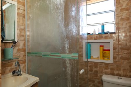 Casa à venda com 250m², 4 quartos e 4 vagasBanheiro 1