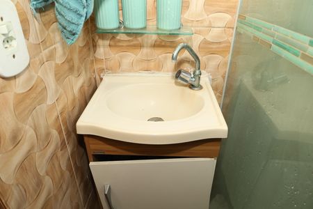 Casa à venda com 250m², 4 quartos e 4 vagasBanheiro 1