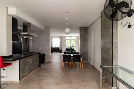 Apartamento para alugar com 50m², 2 quartos e 1 vagaÁrea comum - Salão de festas