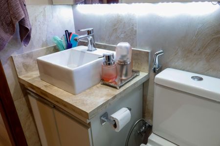 Apartamento à venda com 69m², 3 quartos e 2 vagasBanheiro