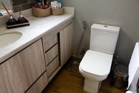 Apartamento à venda com 69m², 3 quartos e 2 vagasBanheiro da Suíte 3