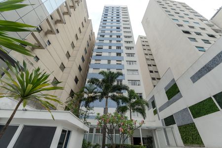 Apartamento à venda com 108m², 3 quartos e 1 vaga Apartamento à venda com 108m², 3 quartos e 1 vagaFachada