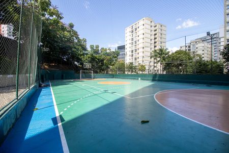 Apartamento à venda com 89m², 2 quartos e 2 vagas Apartamento à venda com 89m², 2 quartos e 2 vagasQuadra