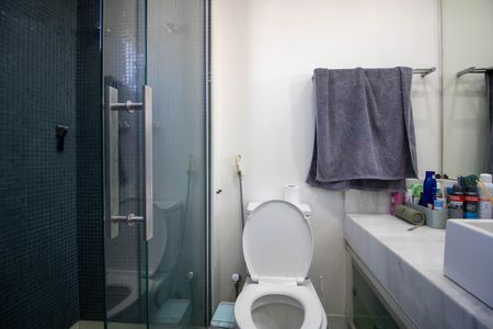 Apartamento à venda com 89m², 2 quartos e 2 vagas Apartamento à venda com 89m², 2 quartos e 2 vagasBanheiro Suíte