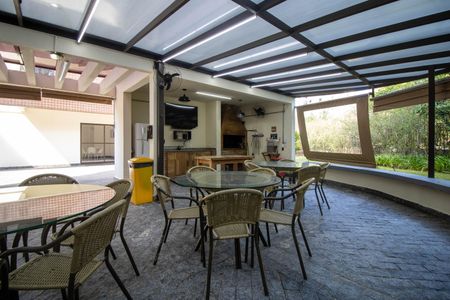 Apartamento à venda com 89m², 2 quartos e 2 vagas Apartamento à venda com 89m², 2 quartos e 2 vagasChurrasqueira