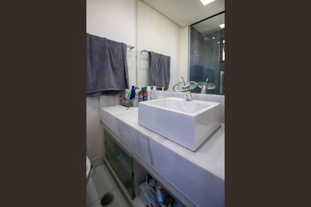 Apartamento à venda com 89m², 2 quartos e 2 vagas Apartamento à venda com 89m², 2 quartos e 2 vagasBanheiro Suíte