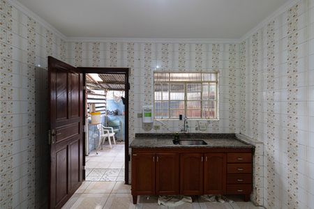Casa à venda com 360m², 4 quartos e 3 vagasCasa 1 - Cozinha