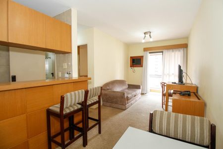 Sala de Estar e Jantar de apartamento à venda com 1 quarto, 42m² em Jardim Paulista, São Paulo