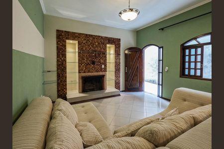 Casa para alugar com 1 quarto, 140m² em Vila Homero, São Paulo