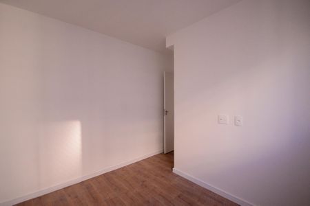 Quarto 2 de apartamento para alugar com 2 quartos, 38m² em Vila Vermelha, São Paulo