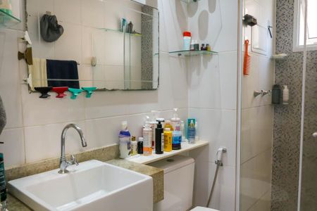 Apartamento à venda com 70m², 3 quartos e 1 vagaBanheiro do Quarto Suite