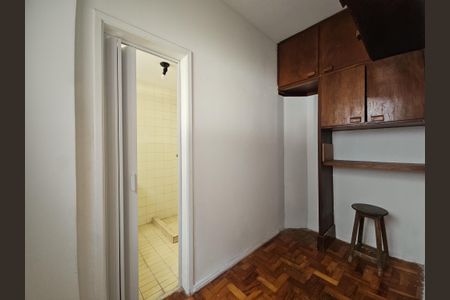 Apartamento para alugar com 160m², 3 quartos e 1 vagaÁrea de Serviço