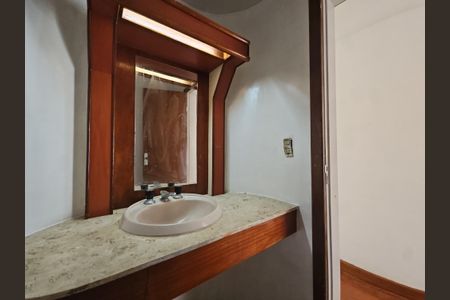 Apartamento para alugar com 160m², 3 quartos e 1 vagaLavabo