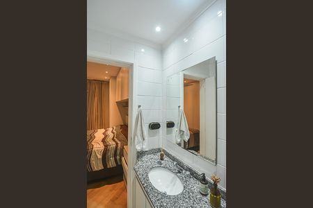 Apartamento à venda com 90m², 3 quartos e 2 vagasBanheiro da Suíte