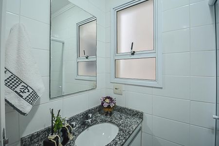 Apartamento à venda com 90m², 3 quartos e 2 vagasBanheiro