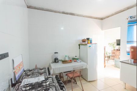 Casa à venda com 140m², 2 quartos e 1 vagaCasa 2- Cozinha