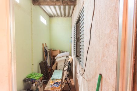 Casa à venda com 140m², 2 quartos e 1 vagaQuintal