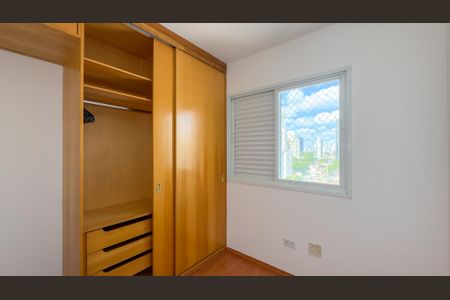 Apartamento para alugar com 80m², 2 quartos e 2 vagas Apartamento para alugar com 80m², 2 quartos e 2 vagasQuarto 2