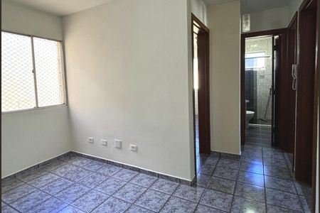 Apartamento para alugar com 65m², 2 quartos e 1 vagaSala