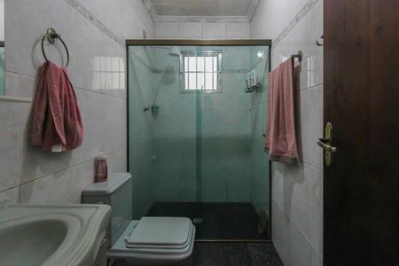 Casa à venda com 248m², 3 quartos e 2 vagasBanheiro 2