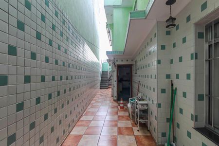 Casa à venda com 248m², 3 quartos e 2 vagasCorredor