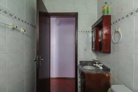 Casa à venda com 248m², 3 quartos e 2 vagasBanheiro 1