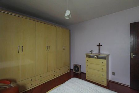 Casa à venda com 248m², 3 quartos e 2 vagasQuarto 2